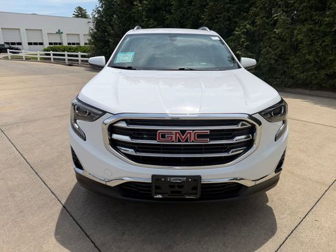 Used 2019 GMC Terrain SLT w/ Preferred Package AWD/4WD image 3