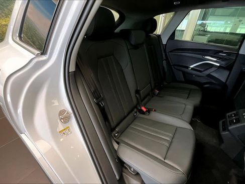 Used 2025 Audi Q5 Premium AWD/4WD image 20