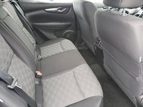 Used 2022 Nissan Rogue Sport SV AWD/4WD image 17