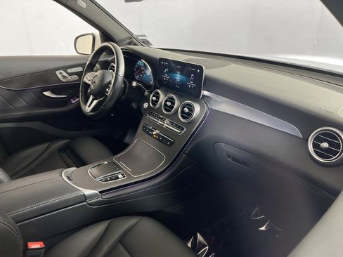 Used 2021 Mercedes-Benz GLC 300 image 28