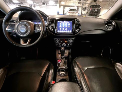 Used 2018 Jeep Compass Limited image 22