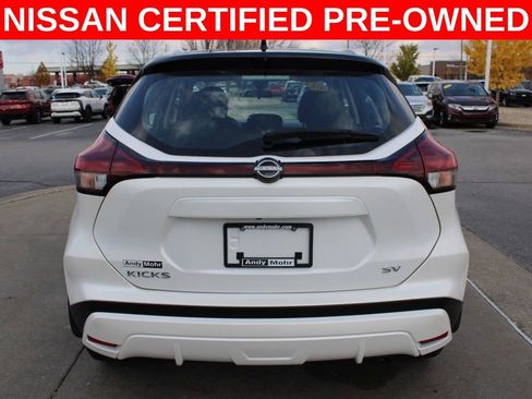 Certified 2024 Nissan Kicks SV image 8