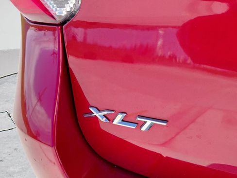 Used 2022 Ford Explorer XLT w/ Equipment Group 202A image 22