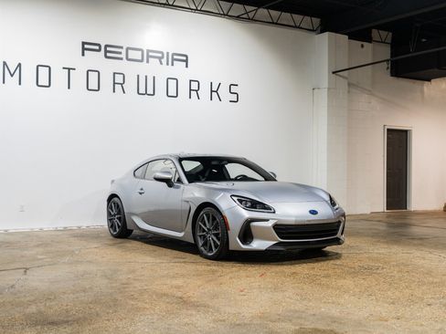 Used 2023 Subaru BRZ Limited image 3