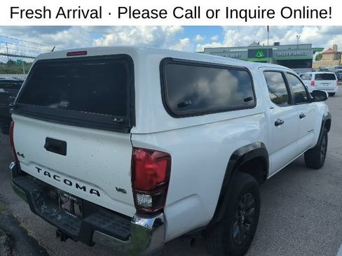 Used 2021 Toyota Tacoma SR5 AWD/4WD image 4