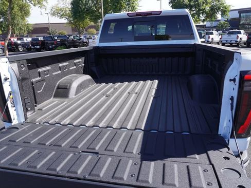 New 2026 GMC Sierra 2500 AT4 w/ Max Trailering Package image 8