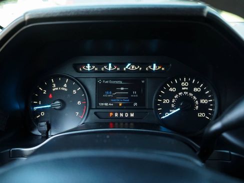 Used 2018 Ford F150 XL w/ Equipment Group 101A Mid RWD image 25
