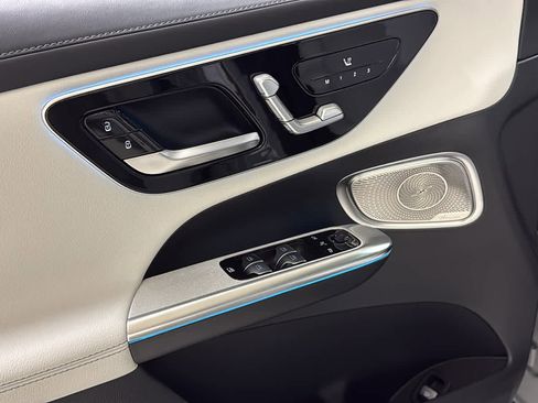 New 2026 Mercedes-Benz GLC 300 4MATIC image 16