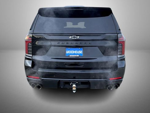 Used 2025 Chevrolet Suburban Z71 AWD/4WD image 6