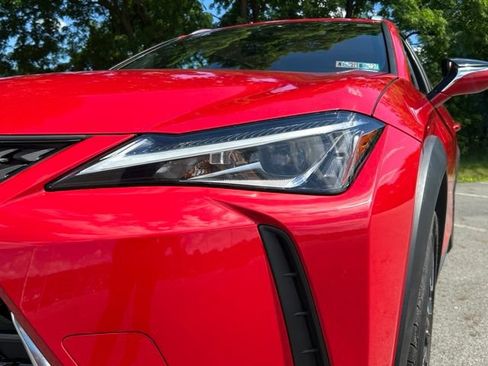 Used 2020 Lexus UX 200 w/ Accessory Package 2 FWD image 9