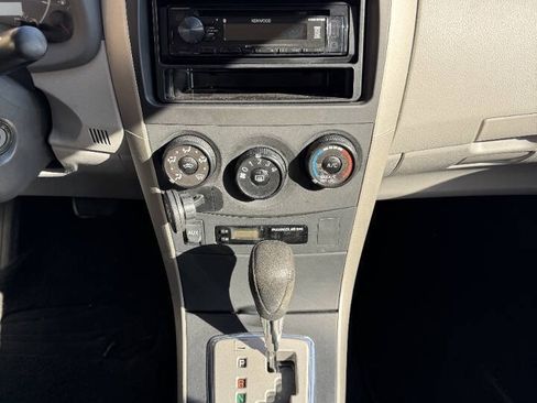 Used 2010 Toyota Corolla LE w/ All Weather Guard Pkg FWD image 21