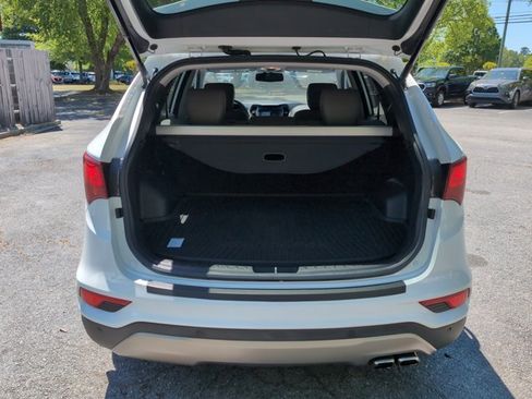 Used 2017 Hyundai Santa Fe Sport image 7