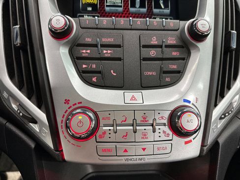 Used 2017 GMC Terrain SLE image 16