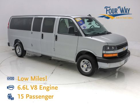 Used 2025 Chevrolet Express 3500 LT w/ LT Preferred Equipment Group image 1