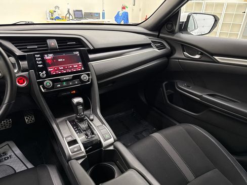 Used 2019 Honda Civic Sport image 15