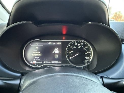 Used 2023 Nissan Versa SV image 20