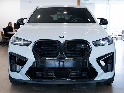 Used 2025 BMW X6 M Competition w/ Executive Package image 2