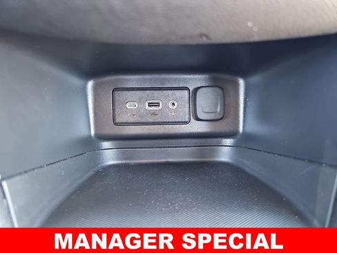 Used 2022 Chevrolet Equinox LT image 25