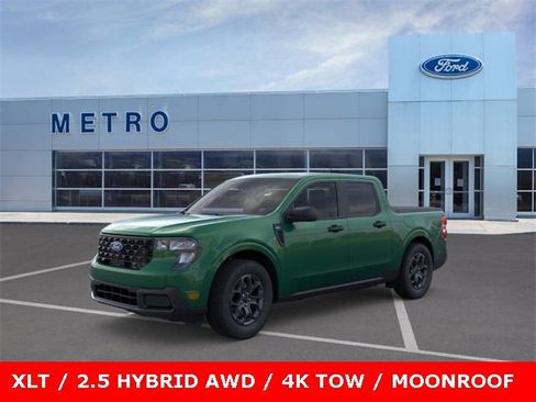 New 2025 Ford Maverick XLT w/ Equipment Group 301A image 30