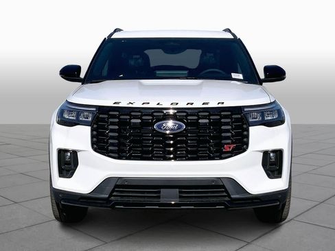 New 2026 Ford Explorer ST image 3