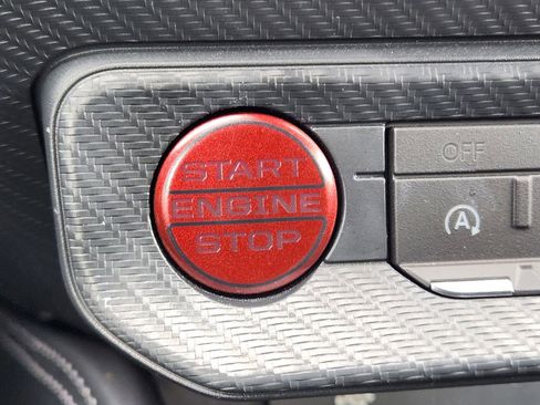 Certified 2025 Ford Mustang GT Premium image 31