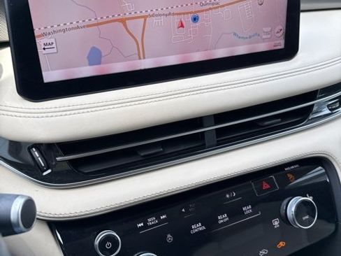 Certified 2023 INFINITI QX60 Luxe w/ Cargo Package image 28