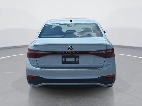 New 2025 Volkswagen Jetta SE image 4