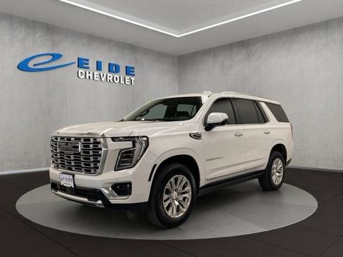 Used 2025 GMC Yukon Denali w/ Sun & Power Step Package AWD/4WD image 8