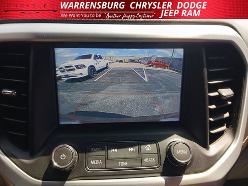 Used 2019 GMC Acadia SLT FWD image 23