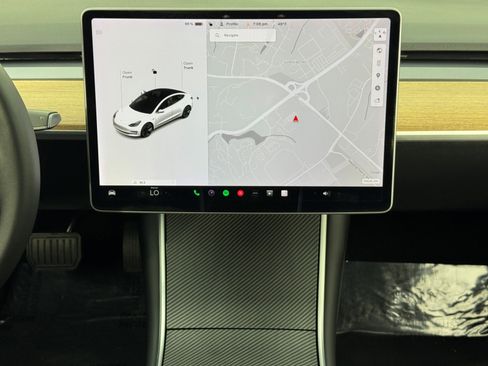 Used 2020 Tesla Model 3 Standard Range Plus image 21