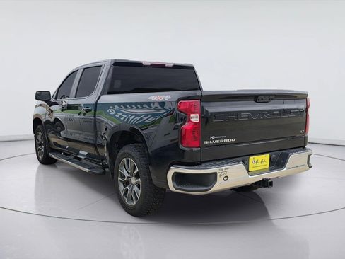 Used 2023 Chevrolet Silverado 1500 LT AWD/4WD image 9