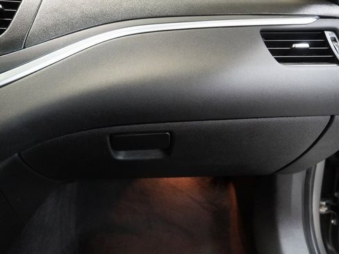 Used 2019 Chevrolet Impala LT w/ LT Convenience Package image 34