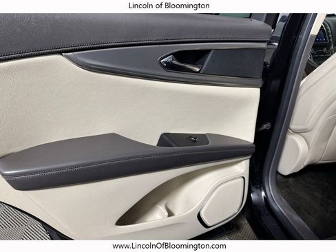 Used 2017 Lincoln MKX Reserve w/ Canadian Touring Package image 46