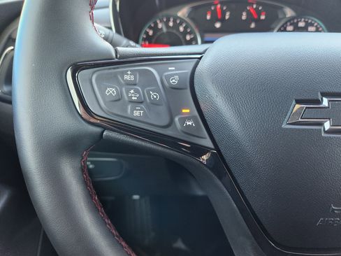 Used 2024 Chevrolet Equinox RS w/ RS Leather Package image 37