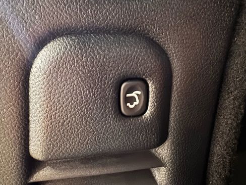 Used 2019 Dodge Durango R/T w/ Technology Group image 43