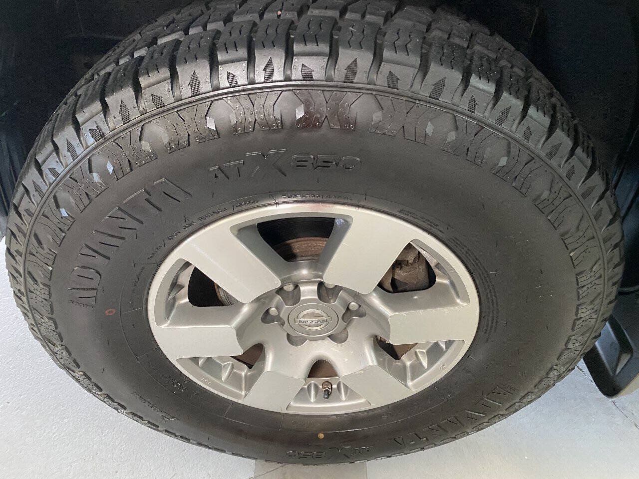 Used 2012 Nissan Xterra PRO-4X w/ Pro-4x Leather Pkg AWD/4WD image 9