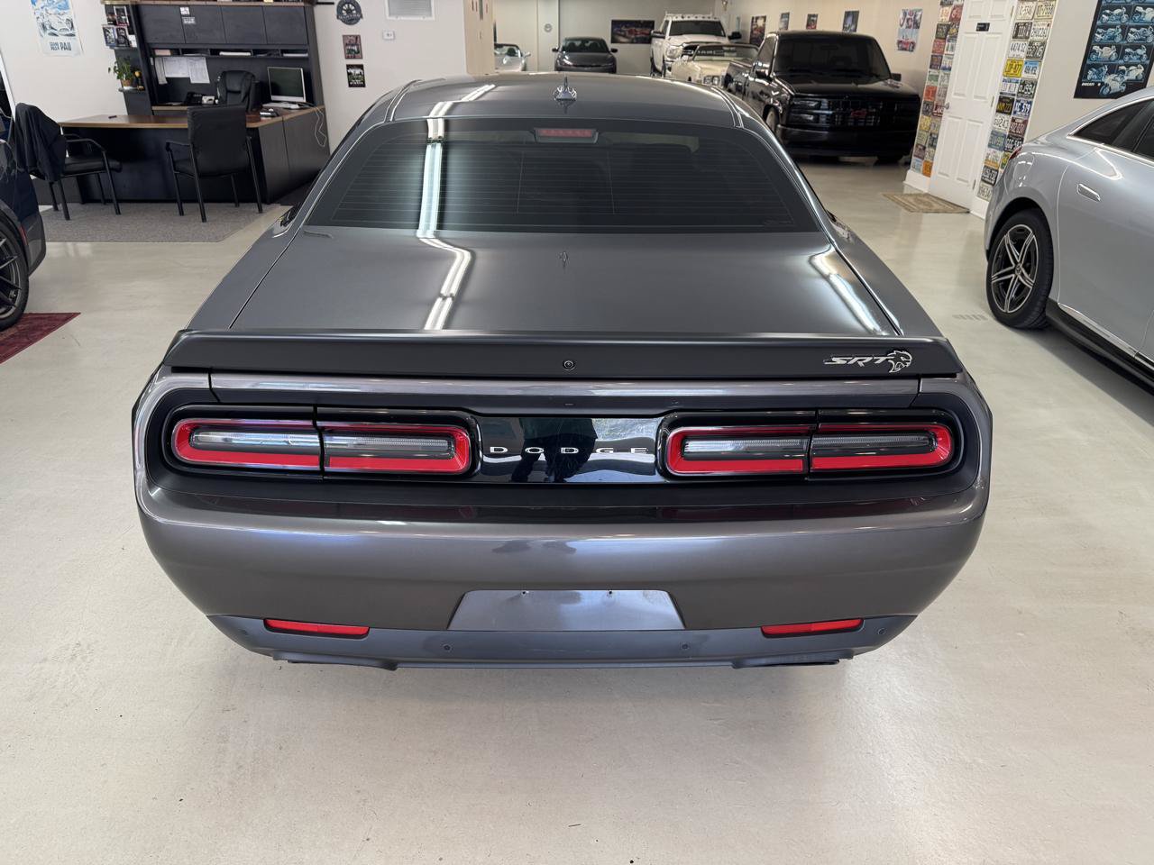 Used 2018 Dodge Challenger SRT Hellcat RWD image 32