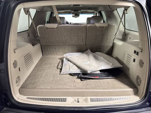 Used 2017 GMC Yukon XL Denali w/ Open Road Package image 34