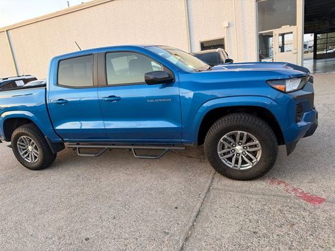 Used 2023 Chevrolet Colorado LT w/ LT Convenience Package RWD image 3