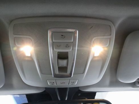 Used 2015 Mercedes-Benz G 550 image 32