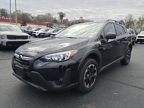Used 2023 Subaru Crosstrek 2.0i image 7
