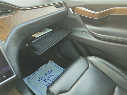 Used 2019 Tesla Model X Long Range image 19