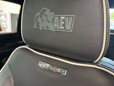 Used 2025 GMC Sierra 2500 AT4X w/ AT4X AEV Edition AWD/4WD image 34