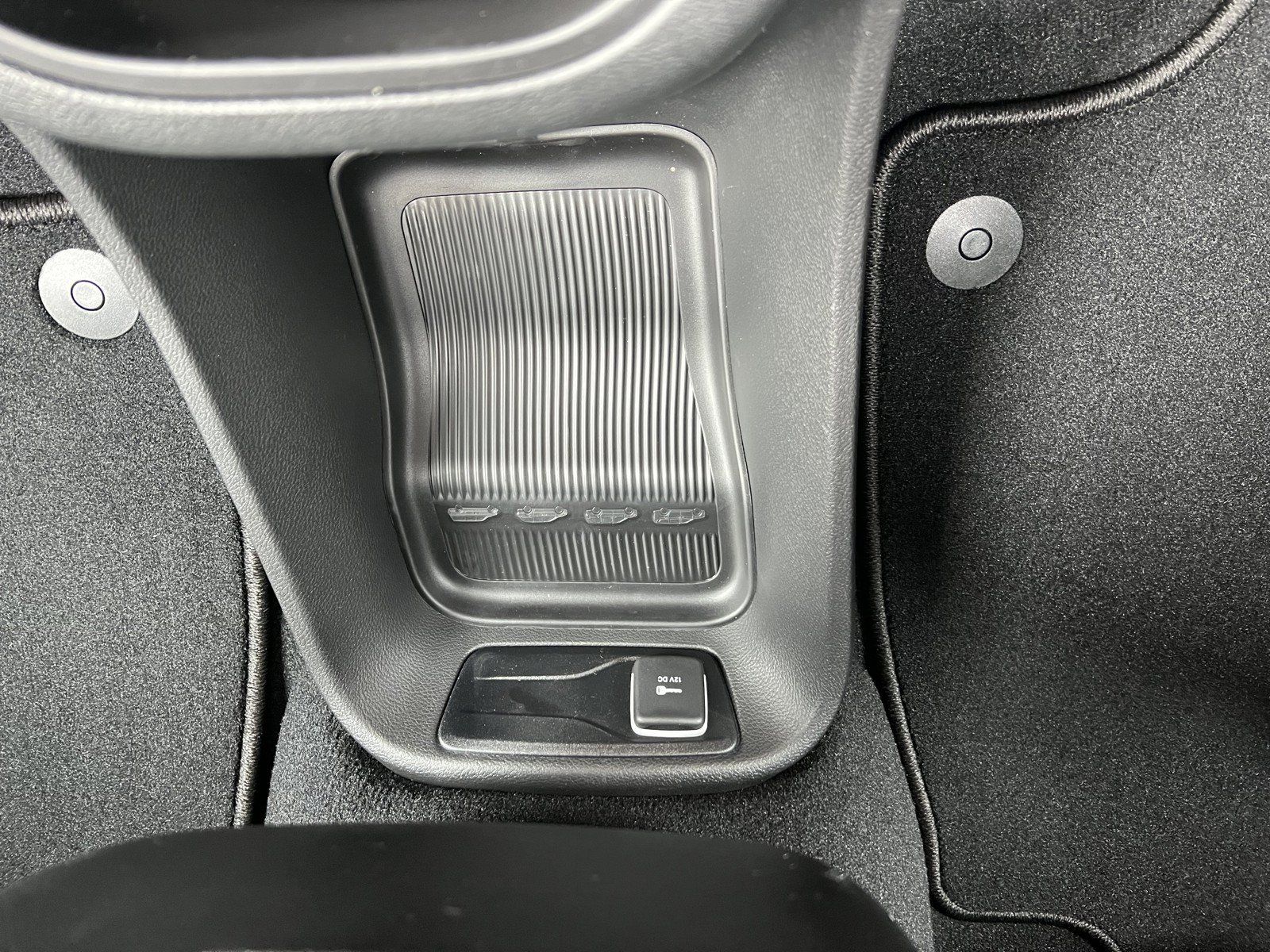 New 2026 Chrysler Pacifica Select AWD/4WD image 28