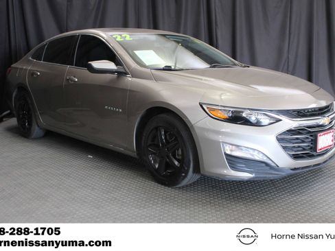 Used 2022 Chevrolet Malibu LT FWD image 1
