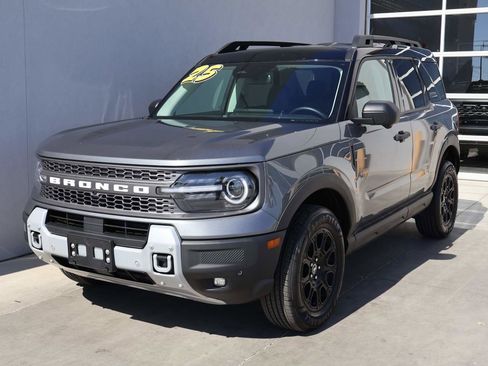 Used 2025 Ford Bronco Sport Badlands AWD/4WD image 1