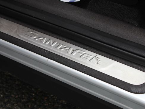 Used 2019 Hyundai Santa Fe AWD w/ Cargo Package image 24