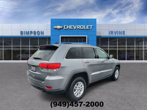 Used 2019 Jeep Grand Cherokee Laredo image 8