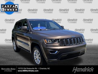 Used 2021 Jeep Grand Cherokee Laredo