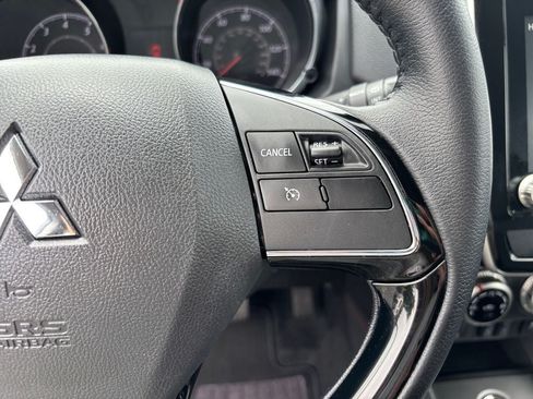 Used 2025 Mitsubishi Outlander Sport SE AWD/4WD image 16